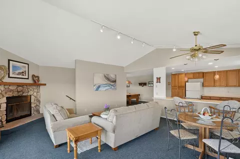 Living - 2537 Shoreline Rd, Bradley, CA 93426 photo 3 of 3