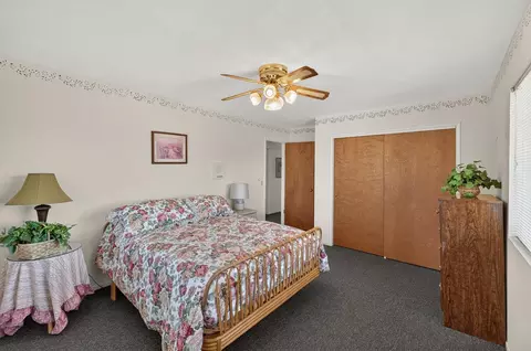Bedroom - 2537 Shoreline Rd, Bradley, CA 93426 photo 10 of 12