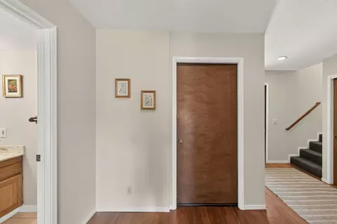 Entry Way - 2537 Shoreline Rd, Bradley, CA 93426 photo 1 of 3