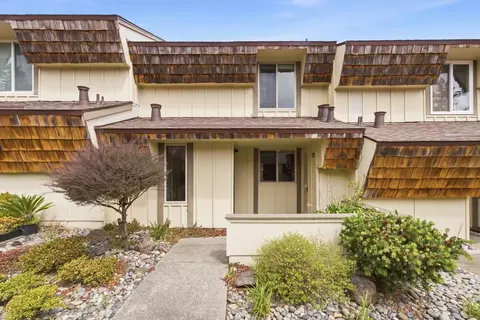 2712 Meath Dr, South San Francisco, CA 94080