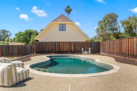 Exterior - 10980 New Ave, Gilroy, CA 95020 photo 1 of 2
