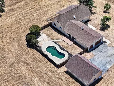 View/Area - 10980 New Ave, Gilroy, CA 95020 photo 7 of 7