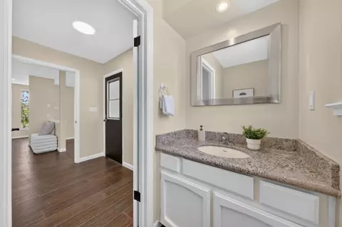 Entry Way - 10980 New Ave, Gilroy, CA 95020 photo 1 of 4