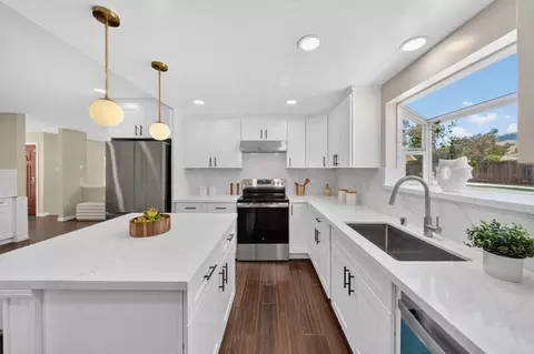 Kitchen - 10980 New Ave, Gilroy, CA 95020 photo 5 of 7
