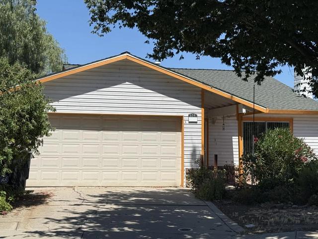 324 Barros St, Patterson, CA 95363