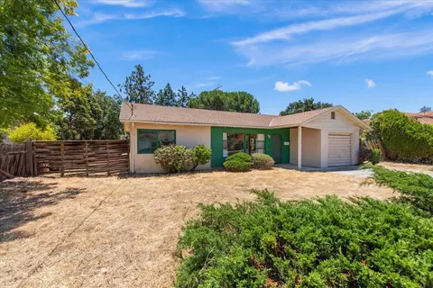20860 Garden Gate Dr, Cupertino, CA 95014