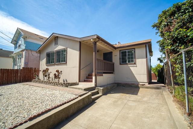 1221 E 19th St, Oakland, CA 94606