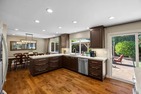 Kitchen - 1439 Eagles Nest Ln, Gilroy, CA 95020 photo 4 of 6