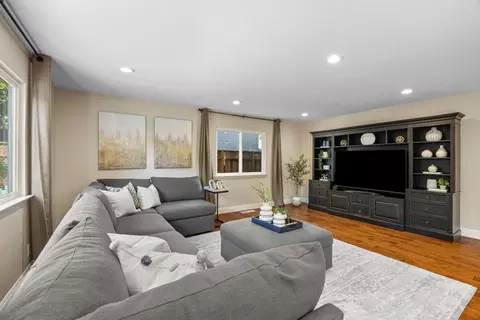 Living - 1439 Eagles Nest Ln, Gilroy, CA 95020 photo 5 of 7