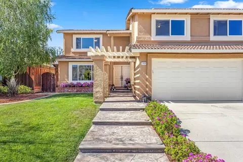 Exterior - 1439 Eagles Nest Ln, Gilroy, CA 95020 photo 4 of 26