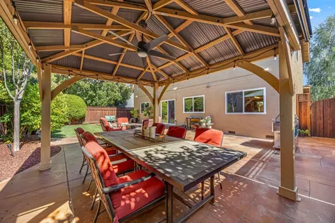Exterior - 1439 Eagles Nest Ln, Gilroy, CA 95020 photo 8 of 26
