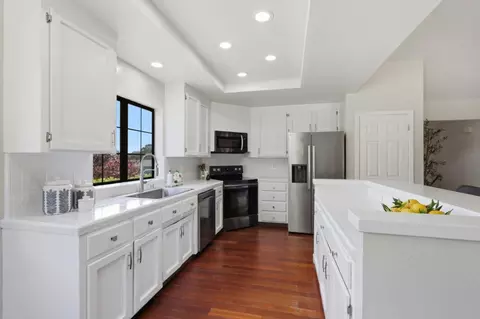 Kitchen - 295 Day Valley Rd, Aptos, CA 95003 photo 1 of 4