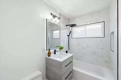 Bath - 6566 Clifford Dr, Cupertino, CA 95014 photo 1 of 4