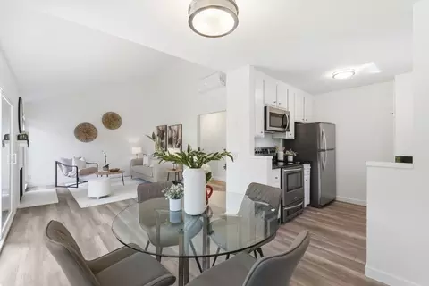 905 W Middlefield Rd 972, Mountain View, CA 94043