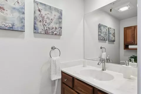 Bath - 824 Bay St, Mountain View, CA 94041 photo 1 of 5
