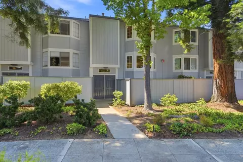 Exterior - 824 Bay St, Mountain View, CA 94041 photo 1 of 4