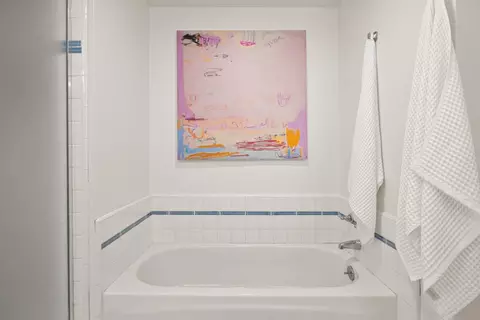 Bath - 10093 Senate Way, Cupertino, CA 95014 photo 5 of 5