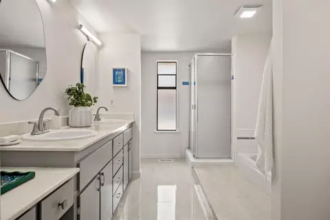 Bath - 10093 Senate Way, Cupertino, CA 95014 photo 3 of 5