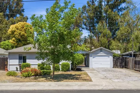 3181 Maddux Dr, Palo Alto, CA 94303