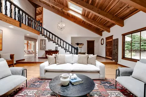 Living - 900 Larsen Rd, Aptos, CA 95003 photo 5 of 8