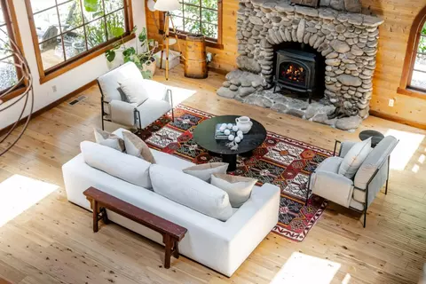 Living - 900 Larsen Rd, Aptos, CA 95003 photo 4 of 8
