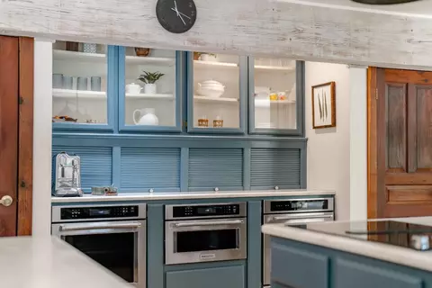 Kitchen - 900 Larsen Rd, Aptos, CA 95003 photo 8 of 9