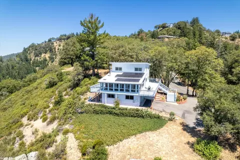 18568 Favre Ridge Rd, Los Gatos, CA 95033
