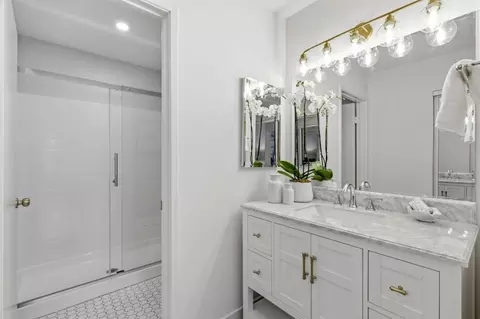 Bath - 49 Showers Dr N366, Mountain View, CA 94040 photo 1 of 3
