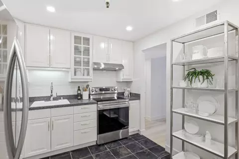 Kitchen - 49 Showers Dr N366, Mountain View, CA 94040 photo 2 of 2