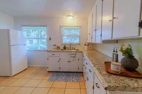 Kitchen - 111 Mayfair Dr, Salinas, CA 93905 photo 5 of 7
