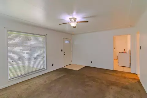 Living - 111 Mayfair Dr, Salinas, CA 93905 photo 4 of 4