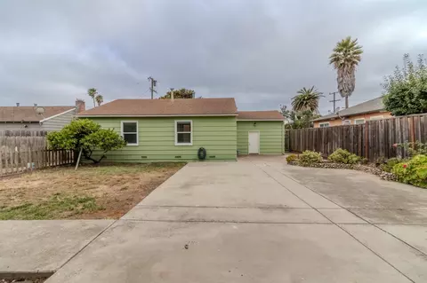 Exterior - 111 Mayfair Dr, Salinas, CA 93905 photo 10 of 15
