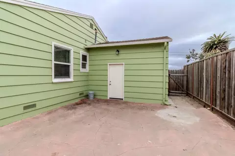 Exterior - 111 Mayfair Dr, Salinas, CA 93905 photo 5 of 15