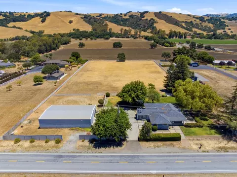 15600 Foothill Ave, Morgan Hill, CA 95037