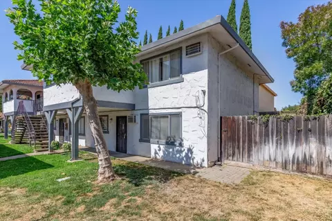 Exterior - 1271 Juniper Dr 7, Gilroy, CA 95020 photo 2 of 9