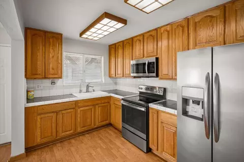 Kitchen - 1271 Juniper Dr 7, Gilroy, CA 95020 photo 1 of 2