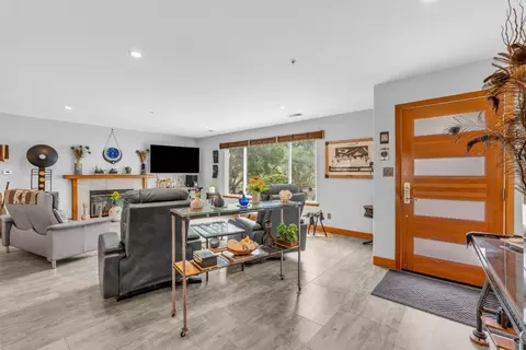 Entry Way - 7310 Timeview Way, Salinas, CA 93907 photo 2 of 4