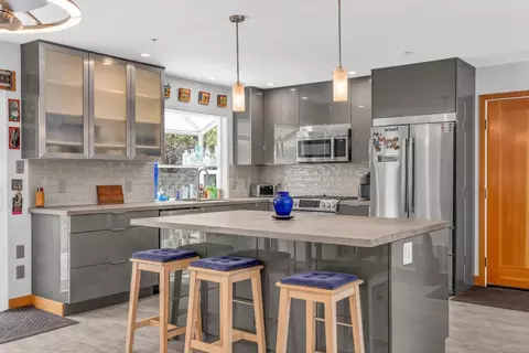 Kitchen - 7310 Timeview Way, Salinas, CA 93907 photo 3 of 6