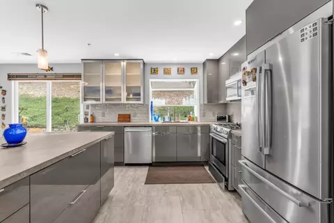 Kitchen - 7310 Timeview Way, Salinas, CA 93907 photo 4 of 6