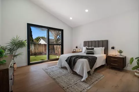 Bedroom - 806 Emily Dr, Mountain View, CA 94043 photo 2 of 10