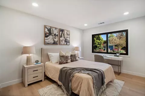 Bedroom - 806 Emily Dr, Mountain View, CA 94043 photo 9 of 10