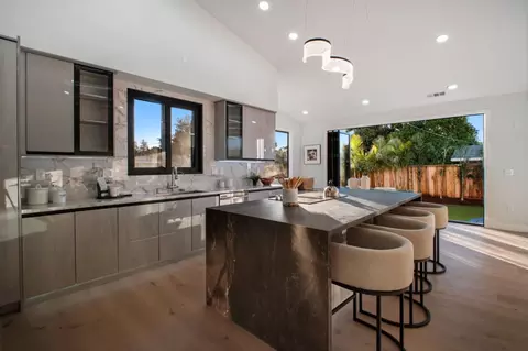 Kitchen - 806 Emily Dr, Mountain View, CA 94043 photo 6 of 8