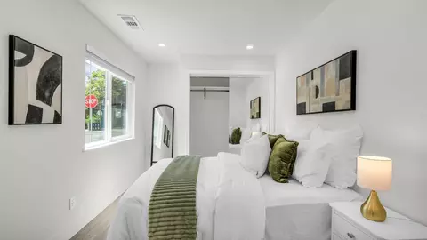 Bedroom - 186 Fair Oaks St, Mountain View, CA 94040 photo 6 of 6