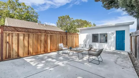 Exterior - 186 Fair Oaks St, Mountain View, CA 94040 photo 3 of 6