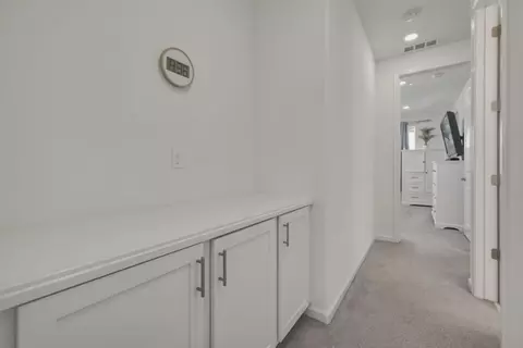Entry Way - 6389 Laguna Seca Ln, Gilroy, CA 95020 photo 5 of 6