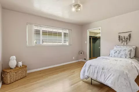 Bedroom - 119 San Juan Dr, Salinas, CA 93901 photo 5 of 8