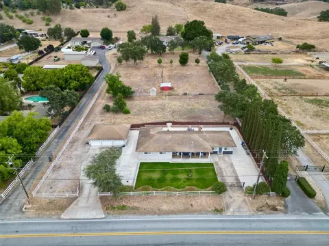 View/Area - 10740 New Ave, Gilroy, CA 95020 photo 1 of 5