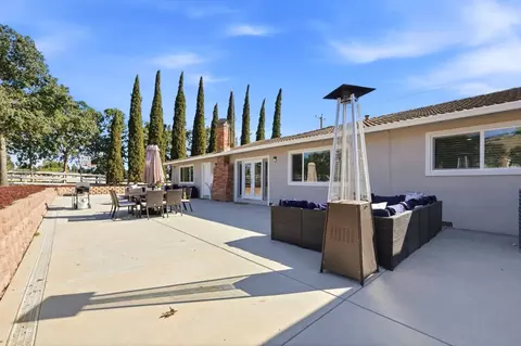 Exterior - 10740 New Ave, Gilroy, CA 95020 photo 9 of 12
