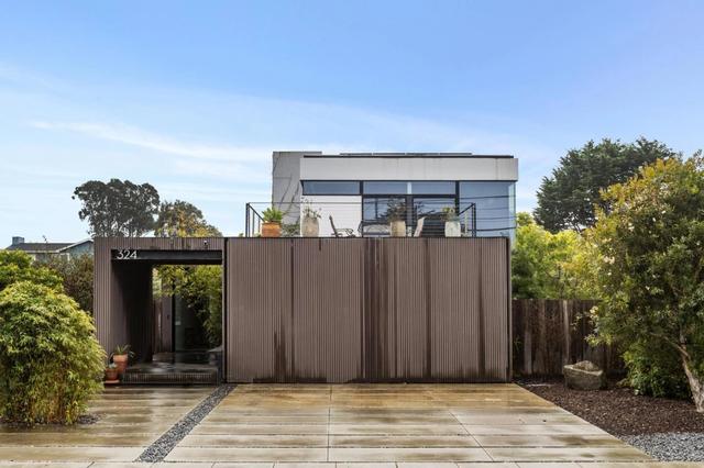 324 Kelly Ave, Half Moon Bay, CA 94019