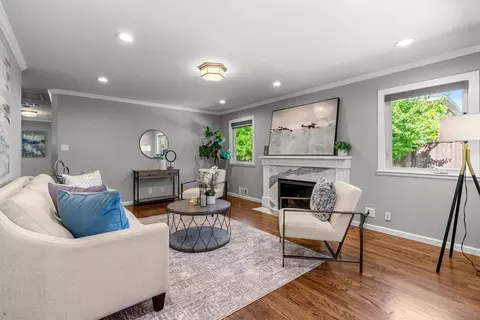 Living - 28 N Peter Dr, Campbell, CA 95008 photo 2 of 4